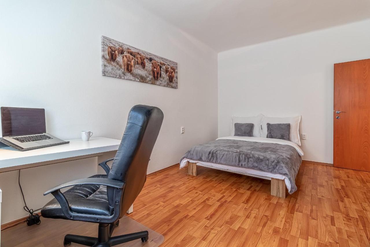 Cosy Flat Close To Central Bratislava Extérieur photo