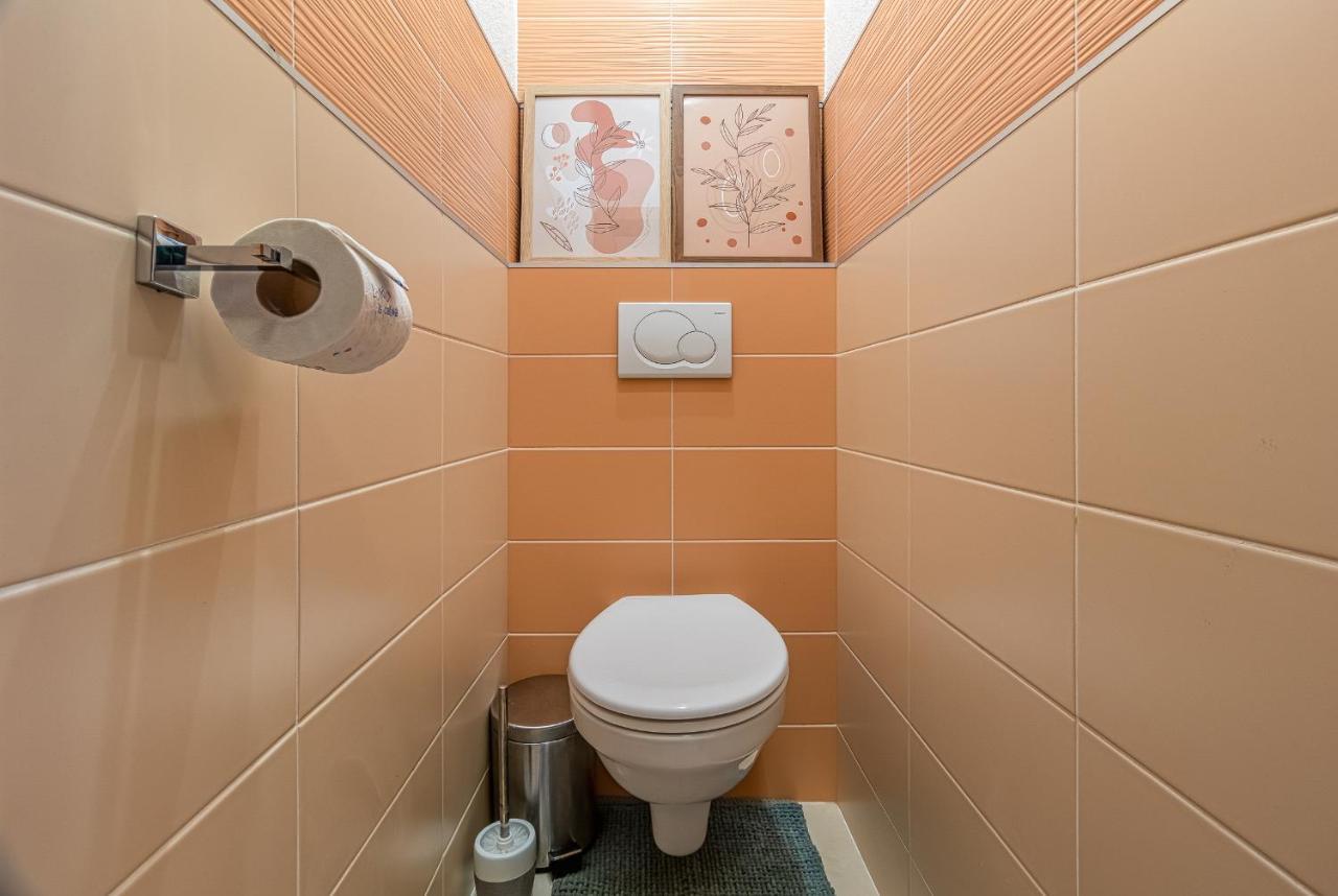 Cosy Flat Close To Central Bratislava Extérieur photo